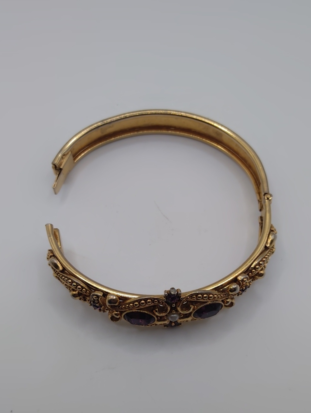 Avon Queensbury Victorian Revival Bracelet 1974 - Picture 5 of 6